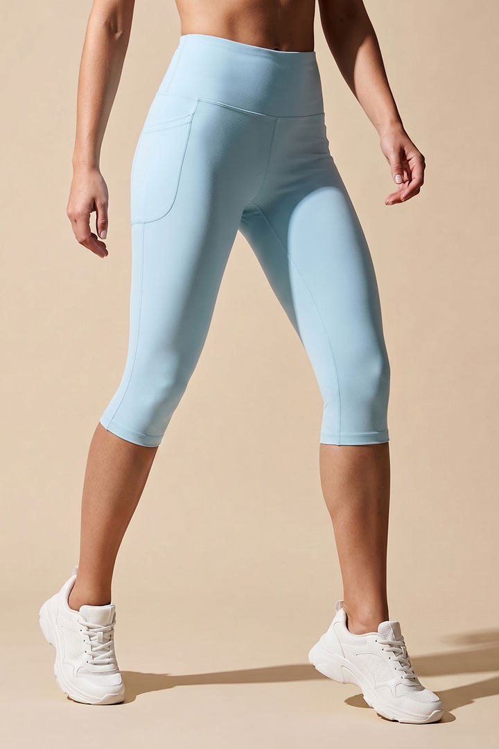 Zelocity Quick Dry Capri - Spun Sugar — image 2
